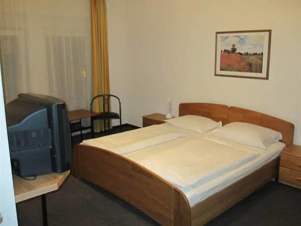 Hotel National Кобленц Екстериор снимка